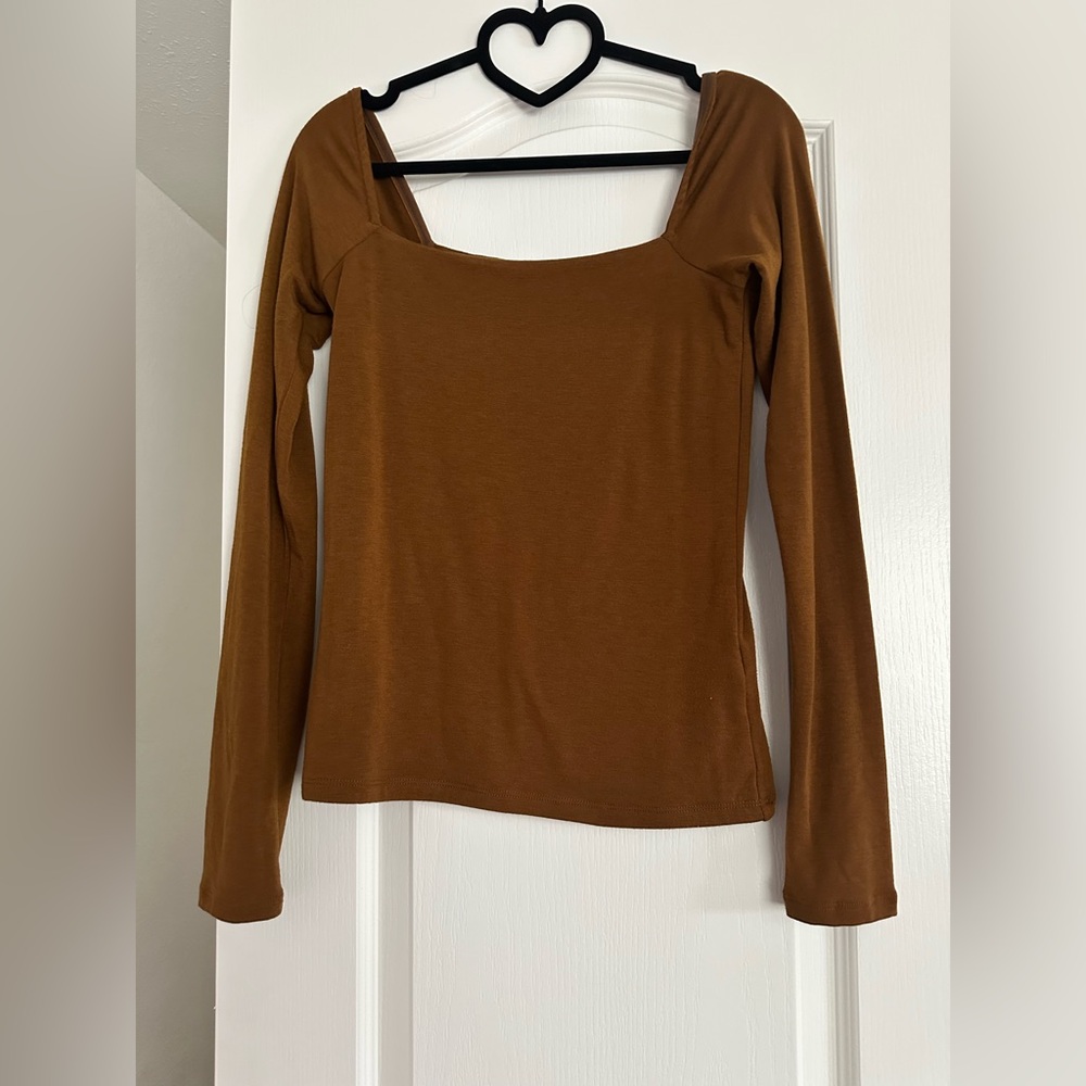 Treasure & Bond square neck top -size small (NEW)